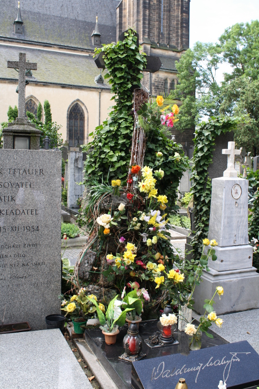 Vyšehradský hrbitov - Cemitério de Honra em Vysehrad